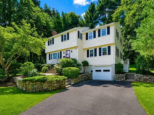 7 Cheryl Dr, Foxboro, MA 02035