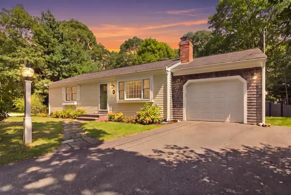 48 Audubon Cir, Barnstable, MA 02632