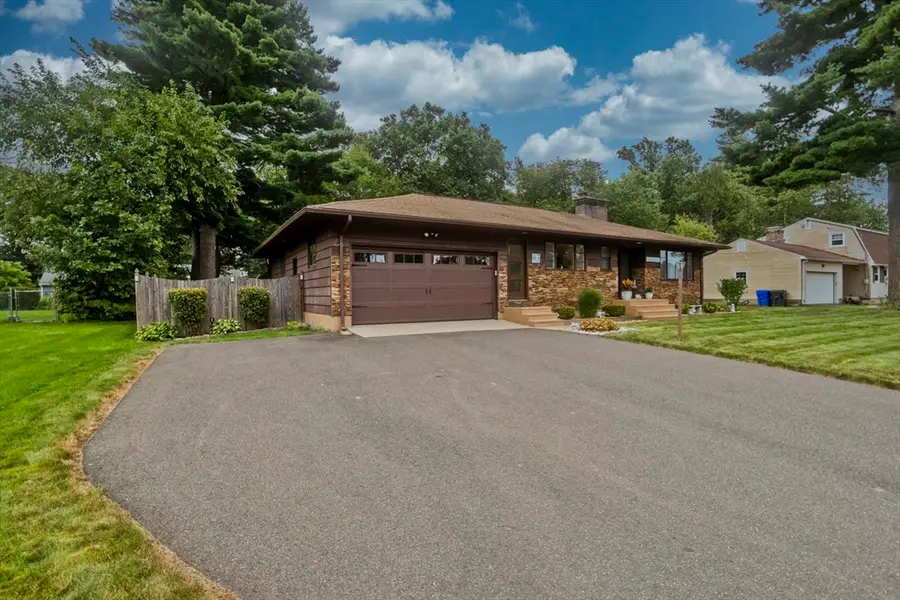 63 Pine Acre Rd, Springfield, MA 01129 - #2