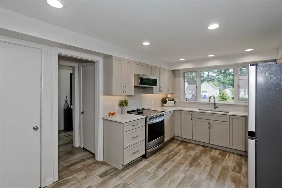 63 Pine Acre Rd, Springfield, MA 01129 - #3