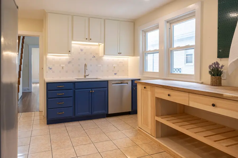 581 South Street #2, Boston, MA 02131 - #3