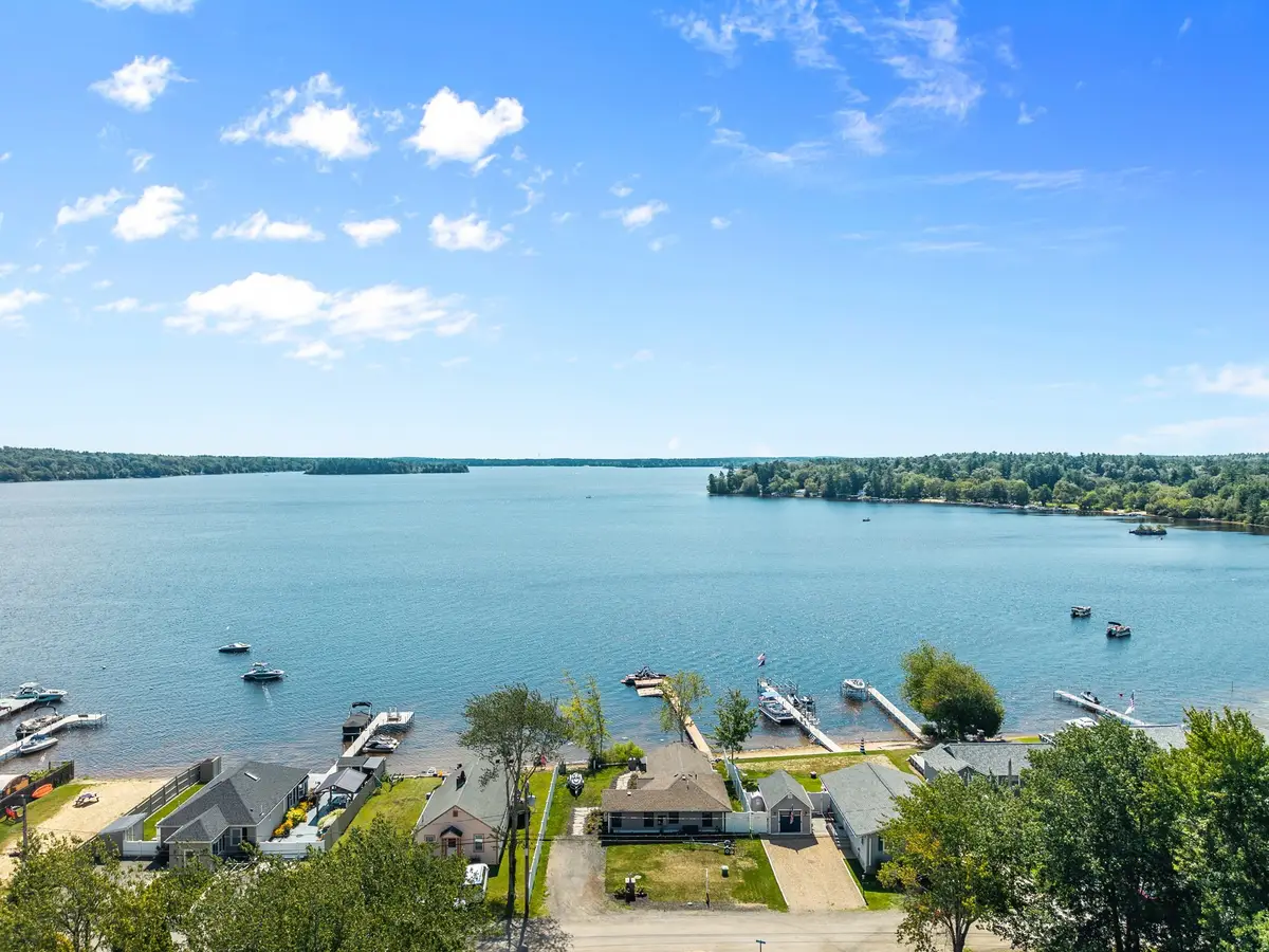 17 Shore Ave, Lakeville, MA 02347 - #1