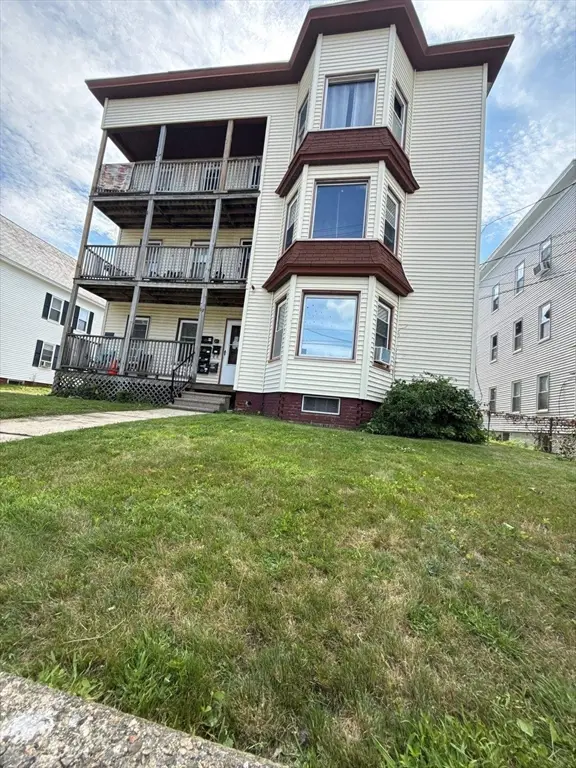 69 Nichols St, Gardner, MA 01440