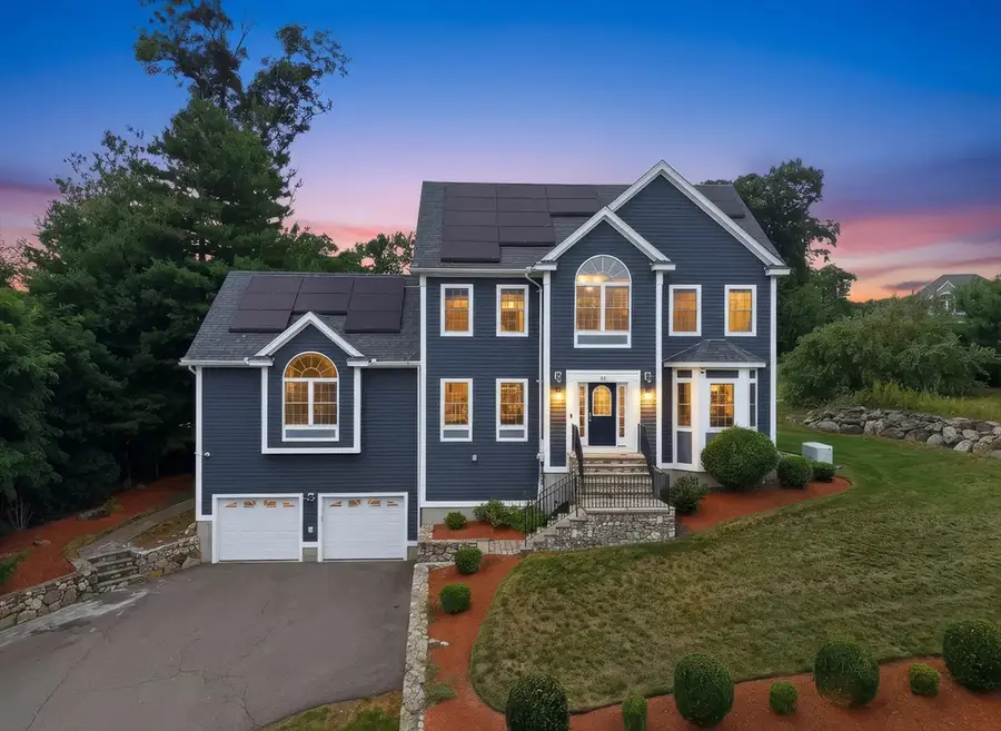52 Regency Dr, Dracut, MA 01826 - #3