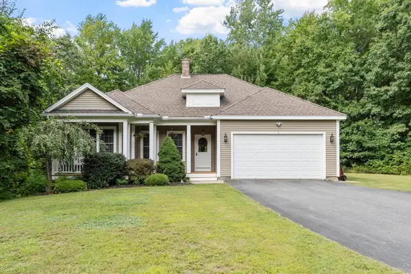 6 Pheasant Hill Ln, Sterling, MA 01564