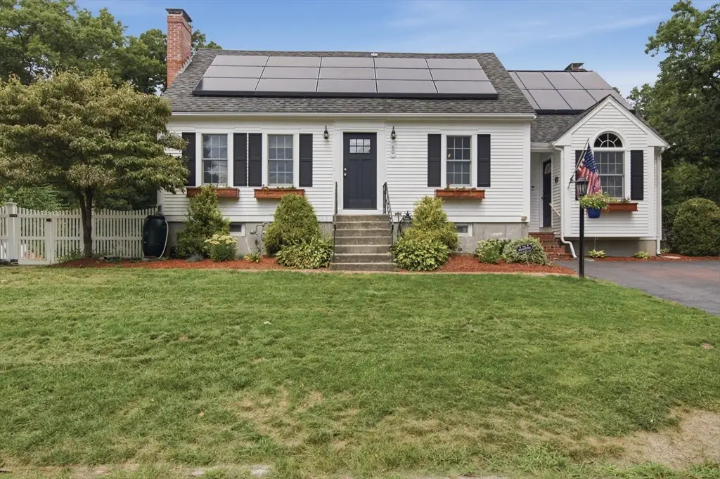 60 Valleyview Rd, Bellingham, MA 02019 - #1