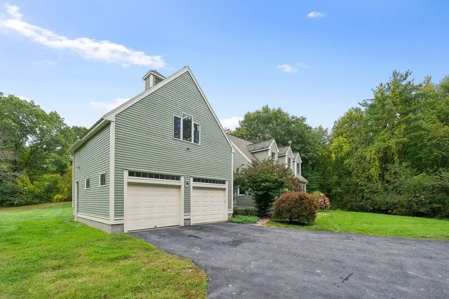 52 Moore Ln, Northborough, MA 01532 - #3