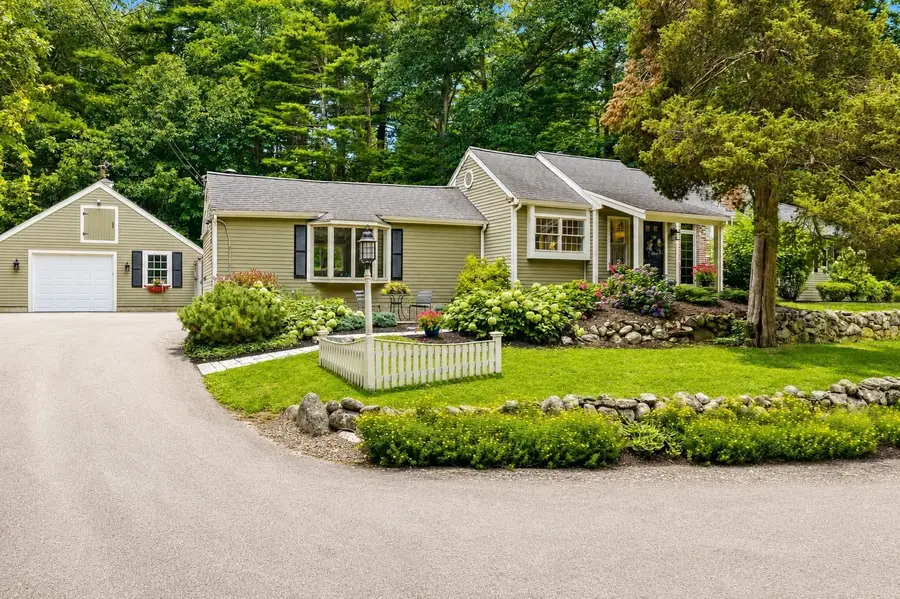 781 Ferry St, Marshfield, MA 02050 - #2