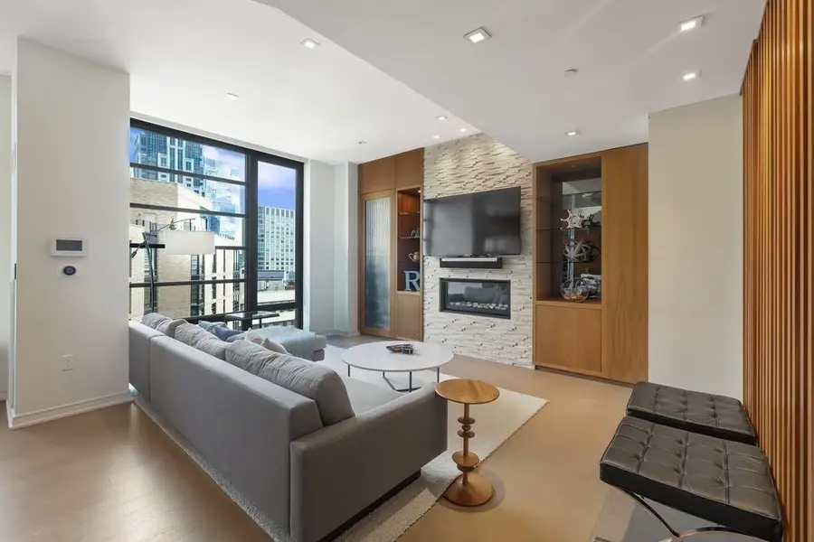 580 Washington St #PHE, Boston, MA 02111 - #3
