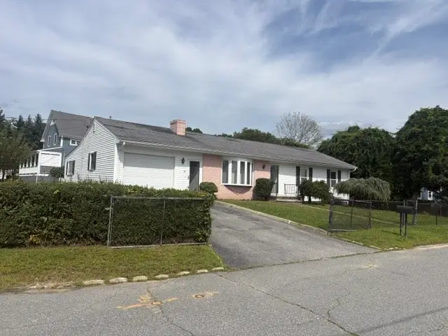 38 Hilton Street, Somerset, MA 02725 - #1