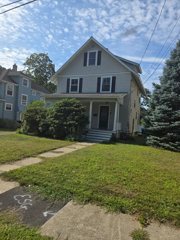 27 Mansfield St, Framingham, MA 01702