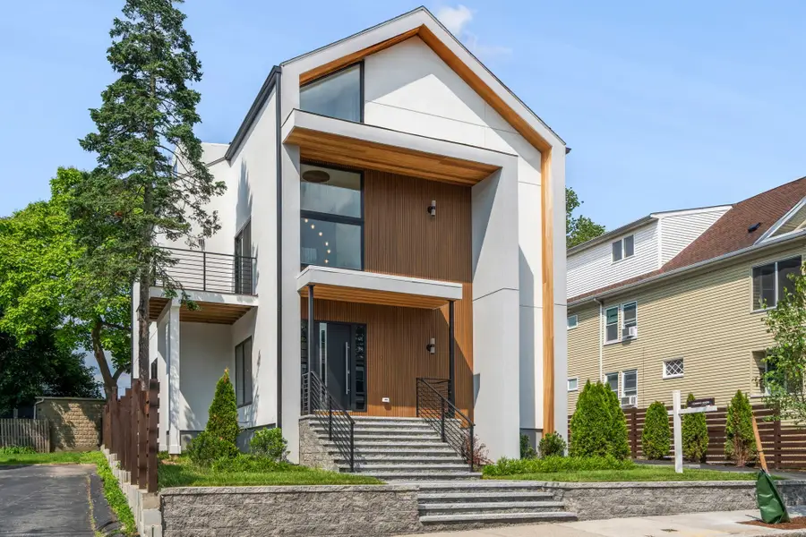 31 Conwell Ave, Somerville, MA 02144 - #3