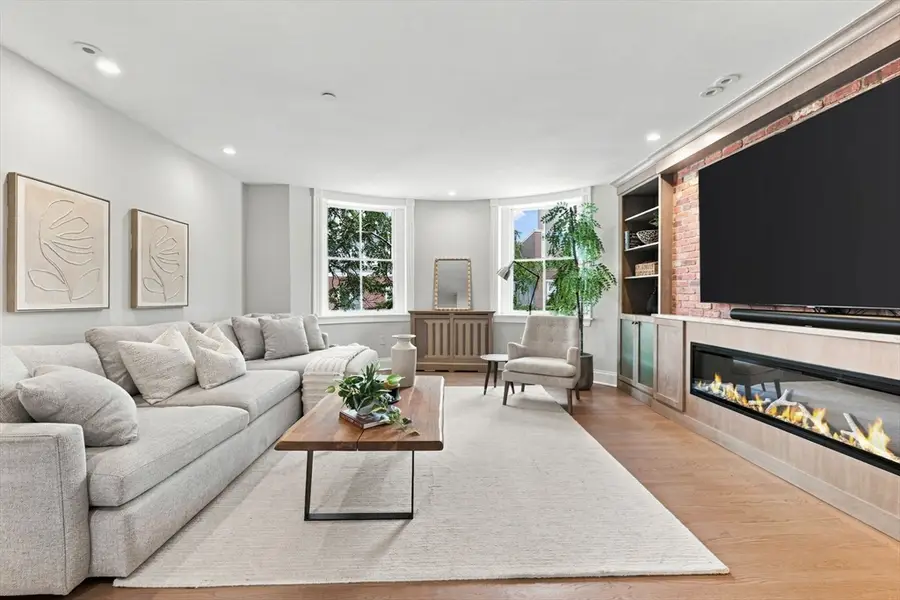 31 Bowdoin St #4, Boston, MA 02114 - #2