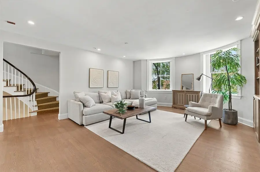 31 Bowdoin St #4, Boston, MA 02114 - #3
