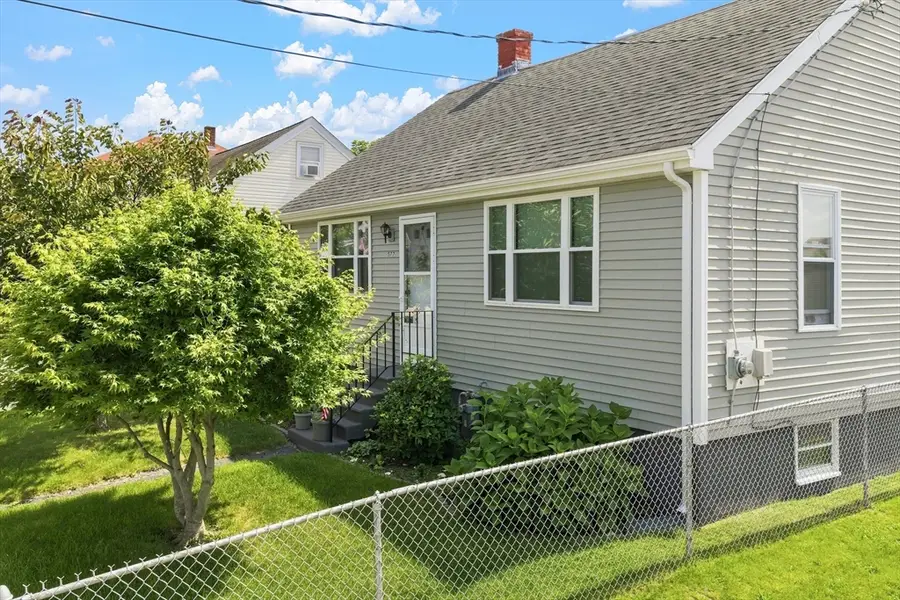 577 Pokross St, Fall River, MA 02724 - #2