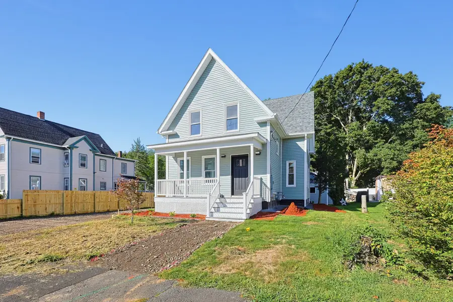 9 Chester St, Taunton, MA 02780 - #3