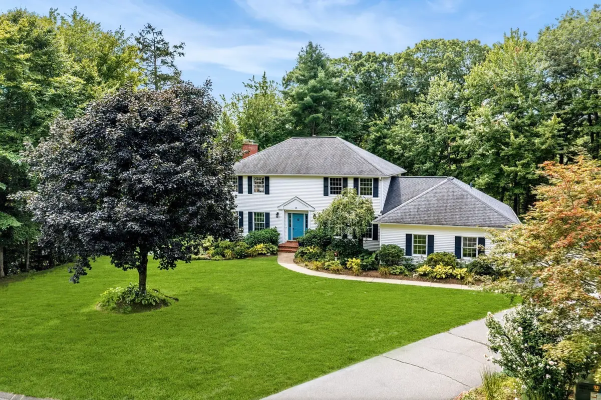 28 Ashley Cir, Easthampton, MA 01027 - #1
