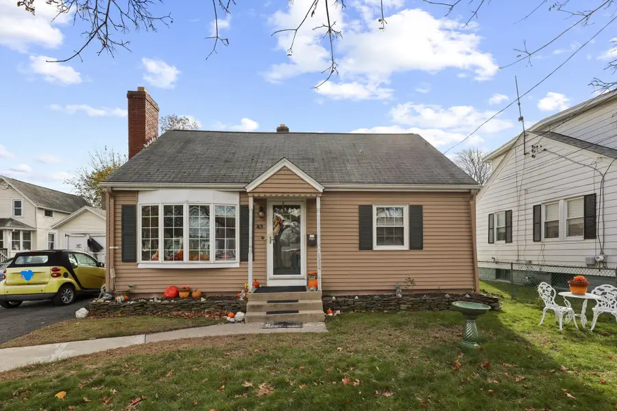 83 Oklahoma St, Springfield, MA 01104 - #2