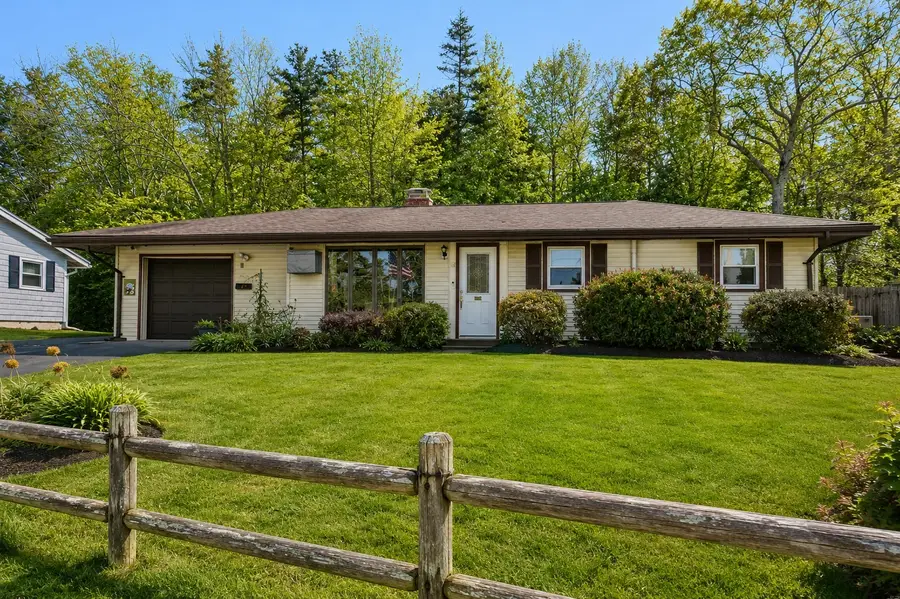 95 Rindone St, Holbrook, MA 02343 - #2