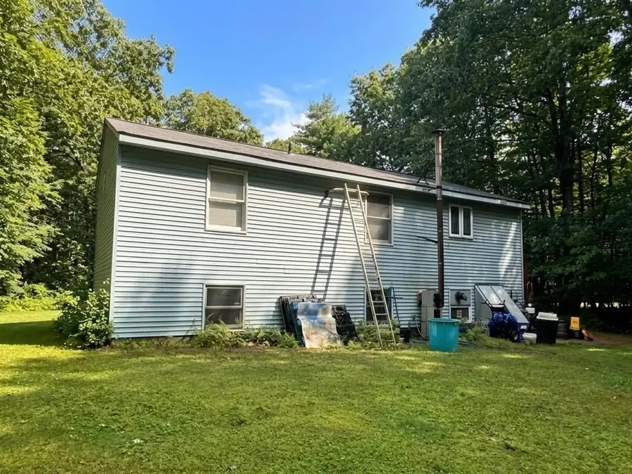 94 Long Hill Rd, Brookfield, MA 01506 - #3