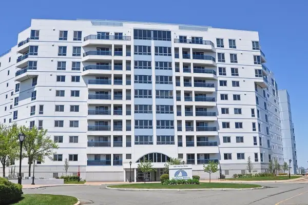 1001 Marina Dr #705, Quincy, MA 02171