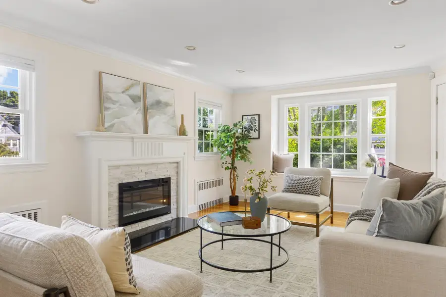9 Wessex Road #1, Newton Center, MA 02459 - #3