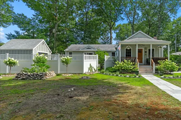 51 Edgar Rd, Scituate, MA 02066