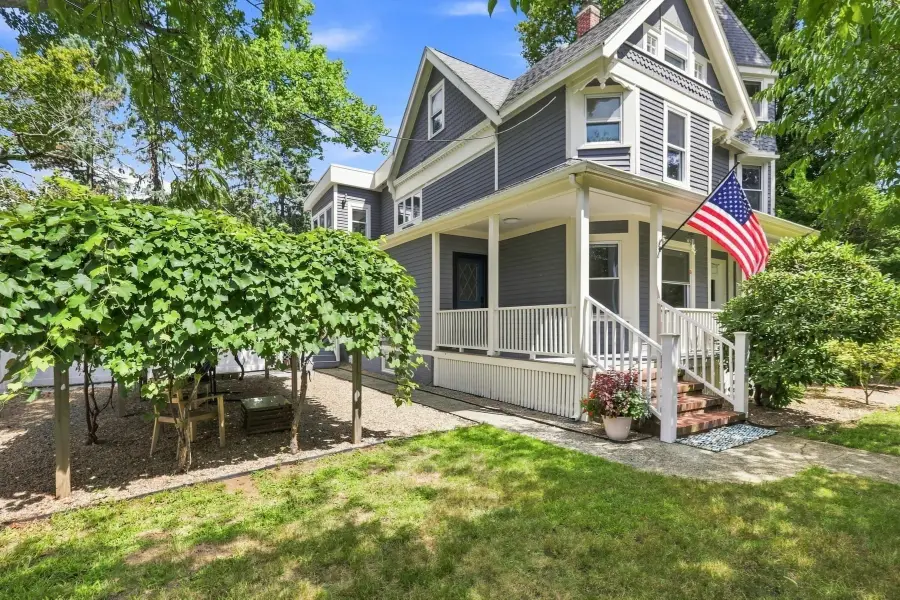 1161 Franklin St, Stoneham, MA 02180 - #3