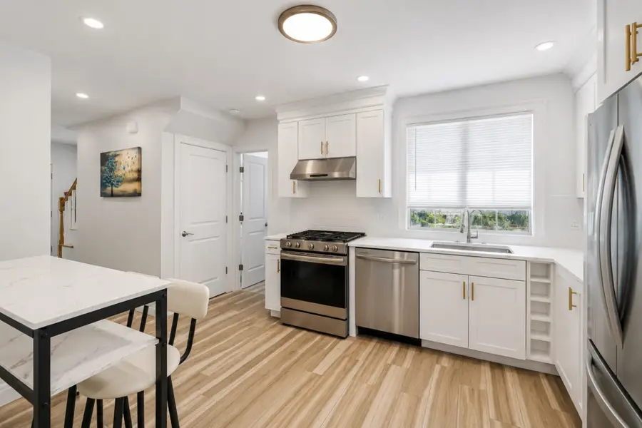 41 Union St #A, Weymouth, MA 02190 - #2