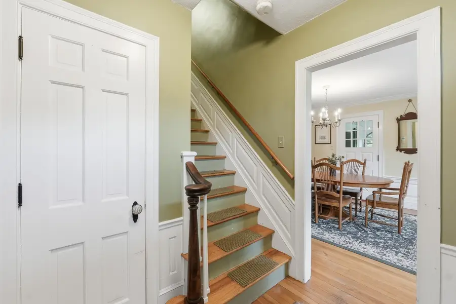 153 Lawrence St, Gardner, MA 01440 - #3