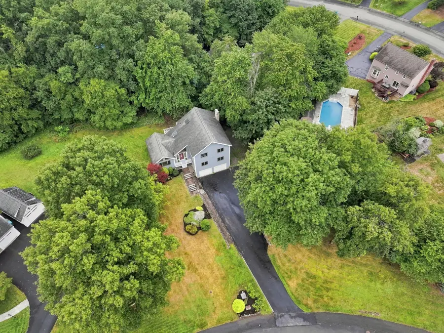 1 Utica Dr, Hudson, MA 01749 - #3