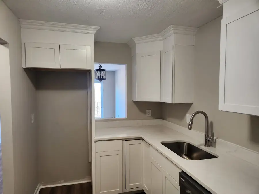 33 Cary Ave #15, Chelsea, MA 02150 - #3