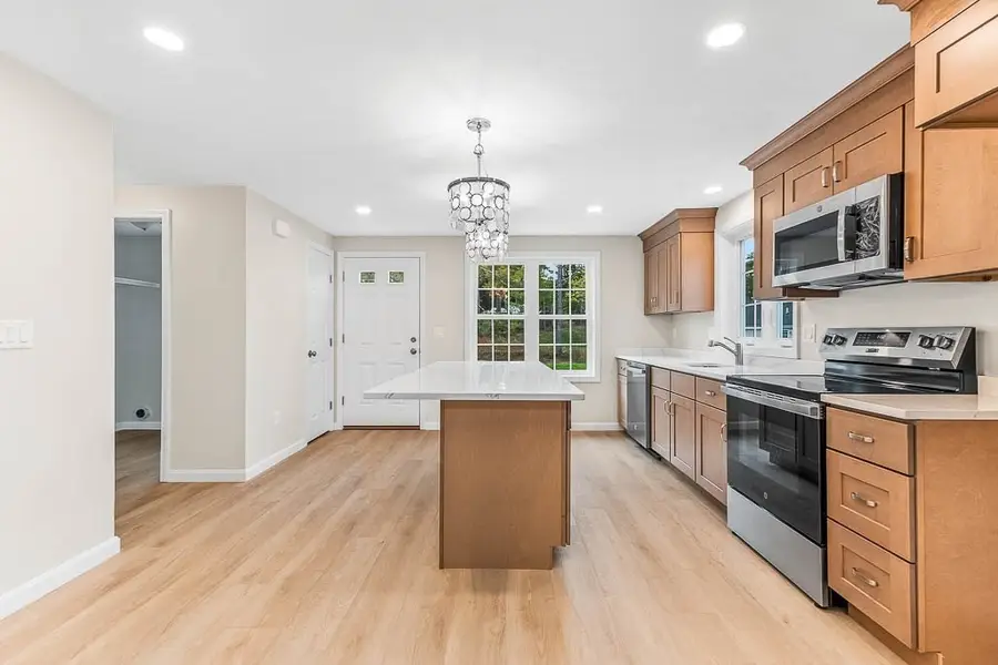 19 Bumblebee Dr., Plymouth, MA 02360 - #2