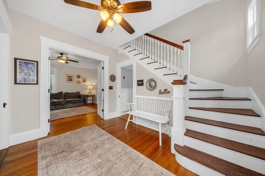 17 Nowell Street, Saugus, MA 01906 - #3