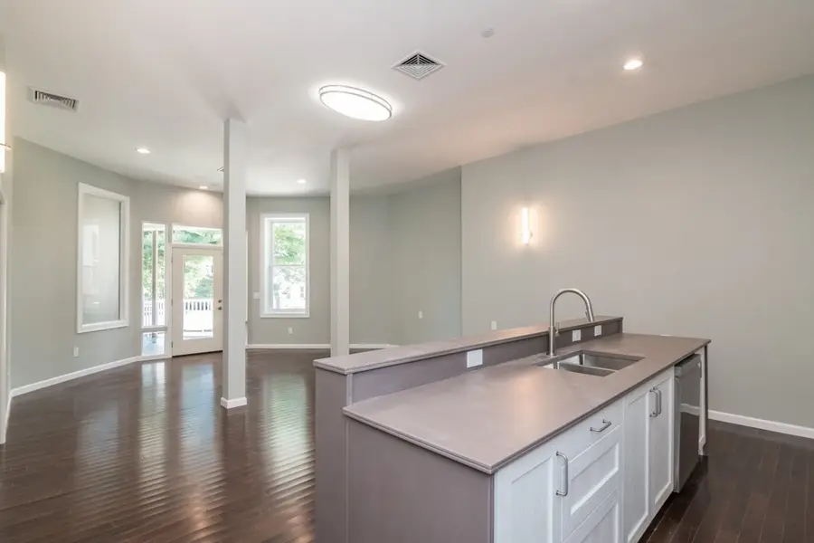 27 Bardwell St. #3, South Hadley, MA 01075 - #3