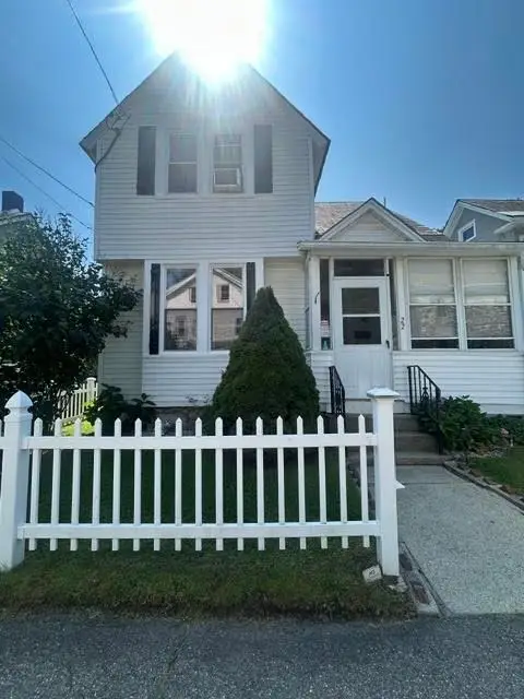 22 South Street, North Adams, MA 01247