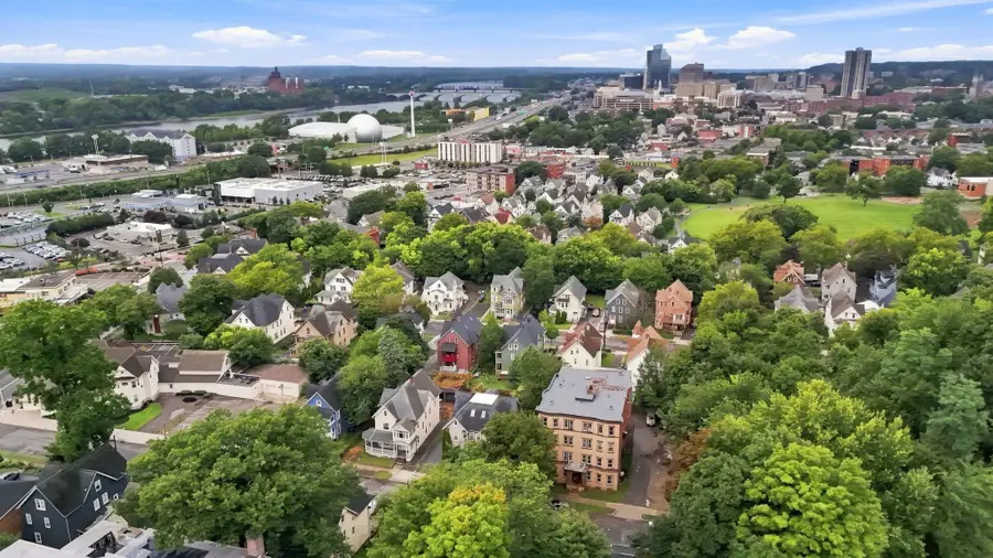 40 Warriner Ave, Springfield, MA 01108 - #3