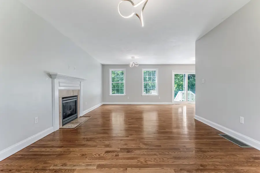 32 Adams St, Foxboro, MA 02035 - #3