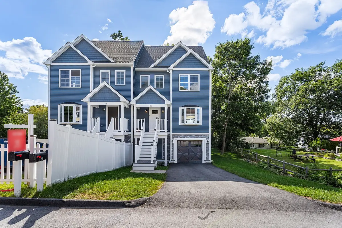 30 Valmor St, Worcester, MA 01604 - #1