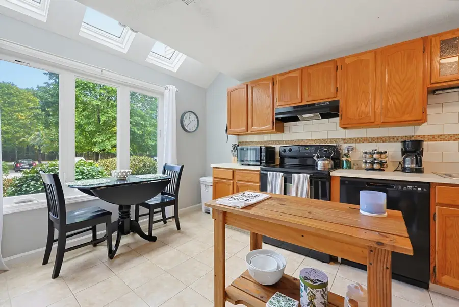 822 Maple Brook Rd #822, Bellingham, MA 02019 - #3