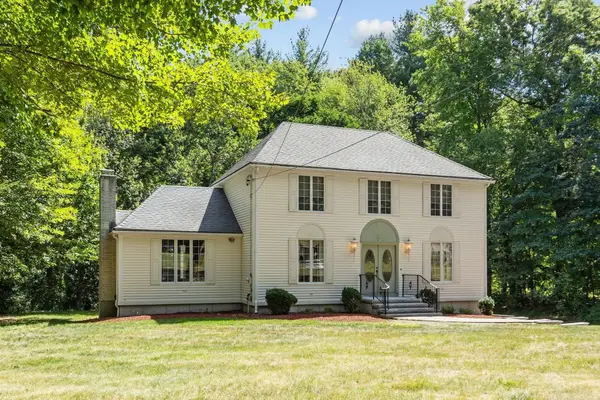 10 Zeus Drive, Chelmsford, MA 01824