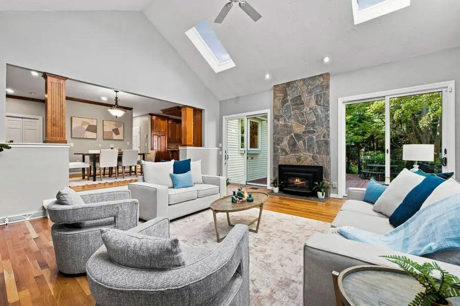 4 Webster Cir, Sudbury, MA 01776 - #3