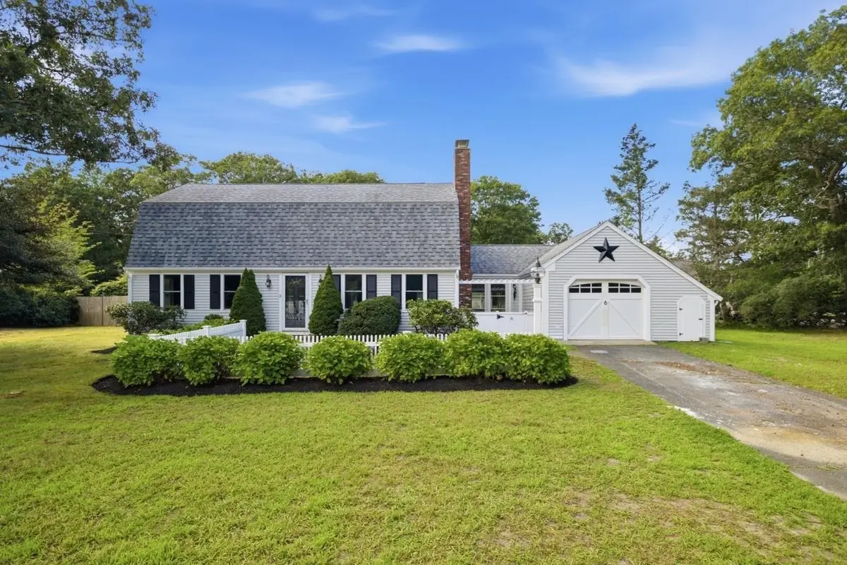 3 Thoreau Dr, Barnstable Town, MA 02632 - #1