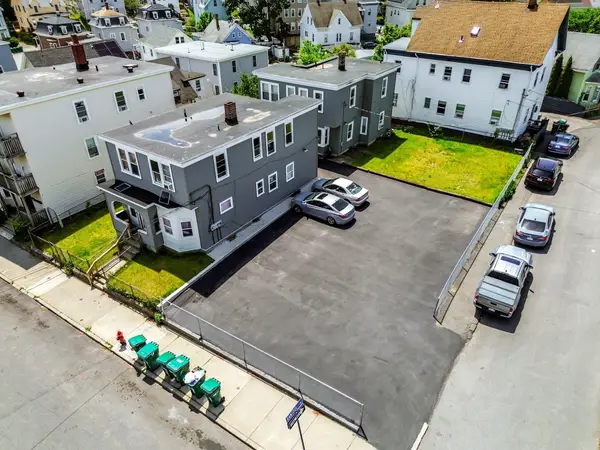 17-19 Acorn St, Lynn, MA 01902