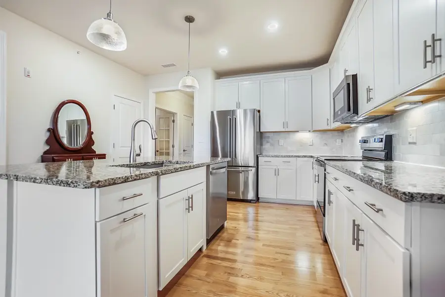 401 Emery #406, Sudbury, MA 01776 - #3
