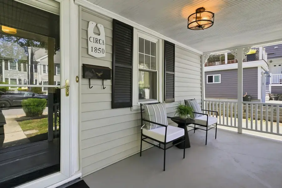24 Richardson St, Winchester, MA 01890 - #2