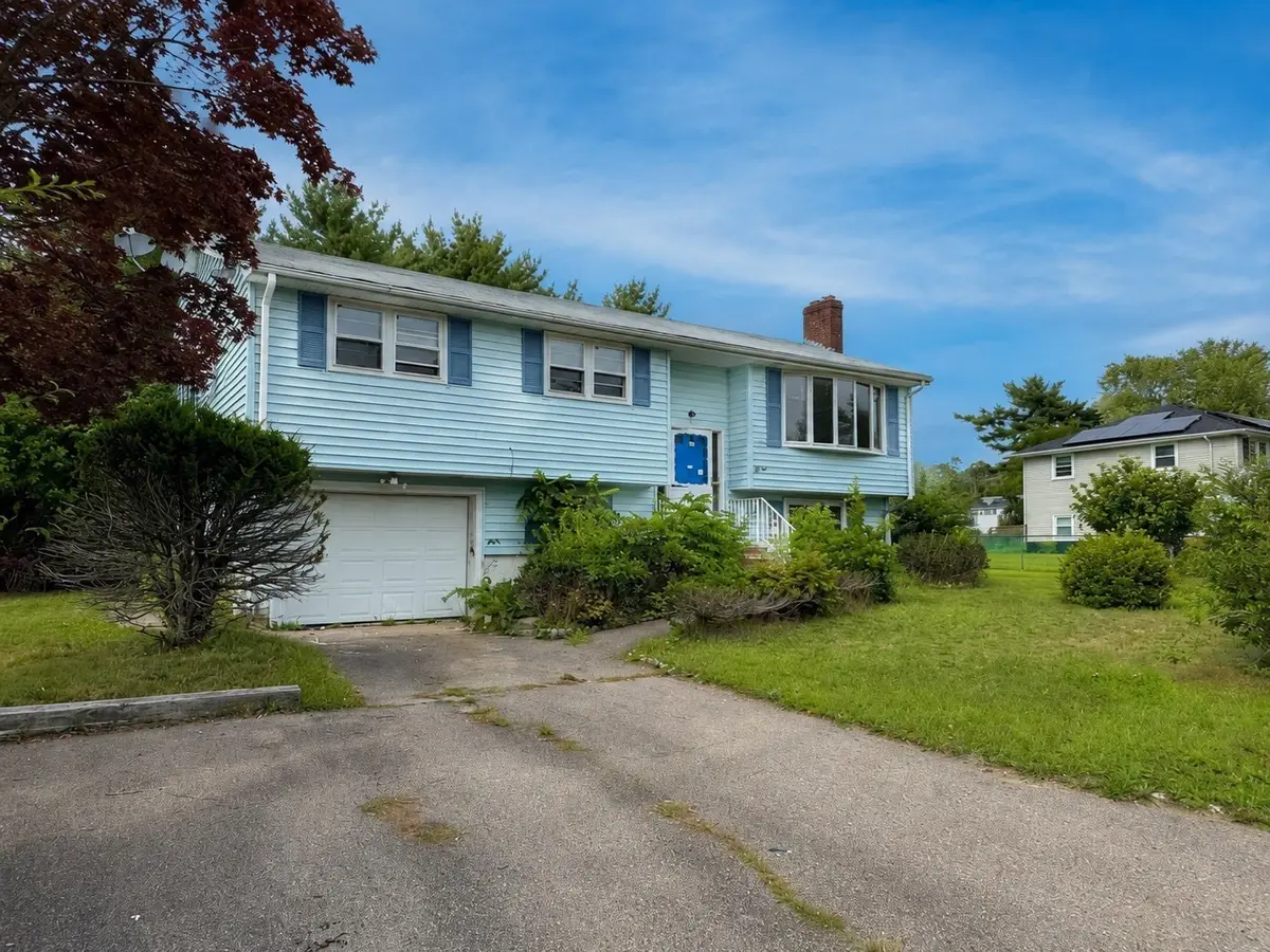 62 Carlisle St, Brockton, MA 02302 - #1