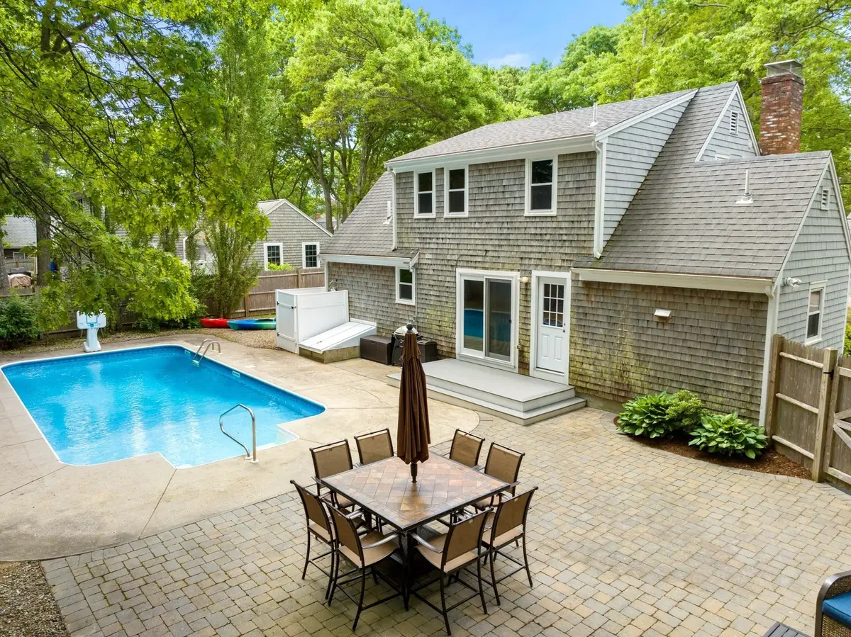 24 E Harbor Dr, Falmouth, MA 02540 - #1