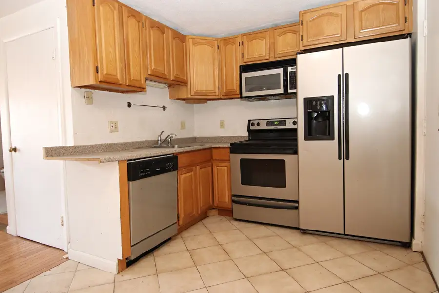 15 Staples Ave #42, Everett, MA 02149 - #3
