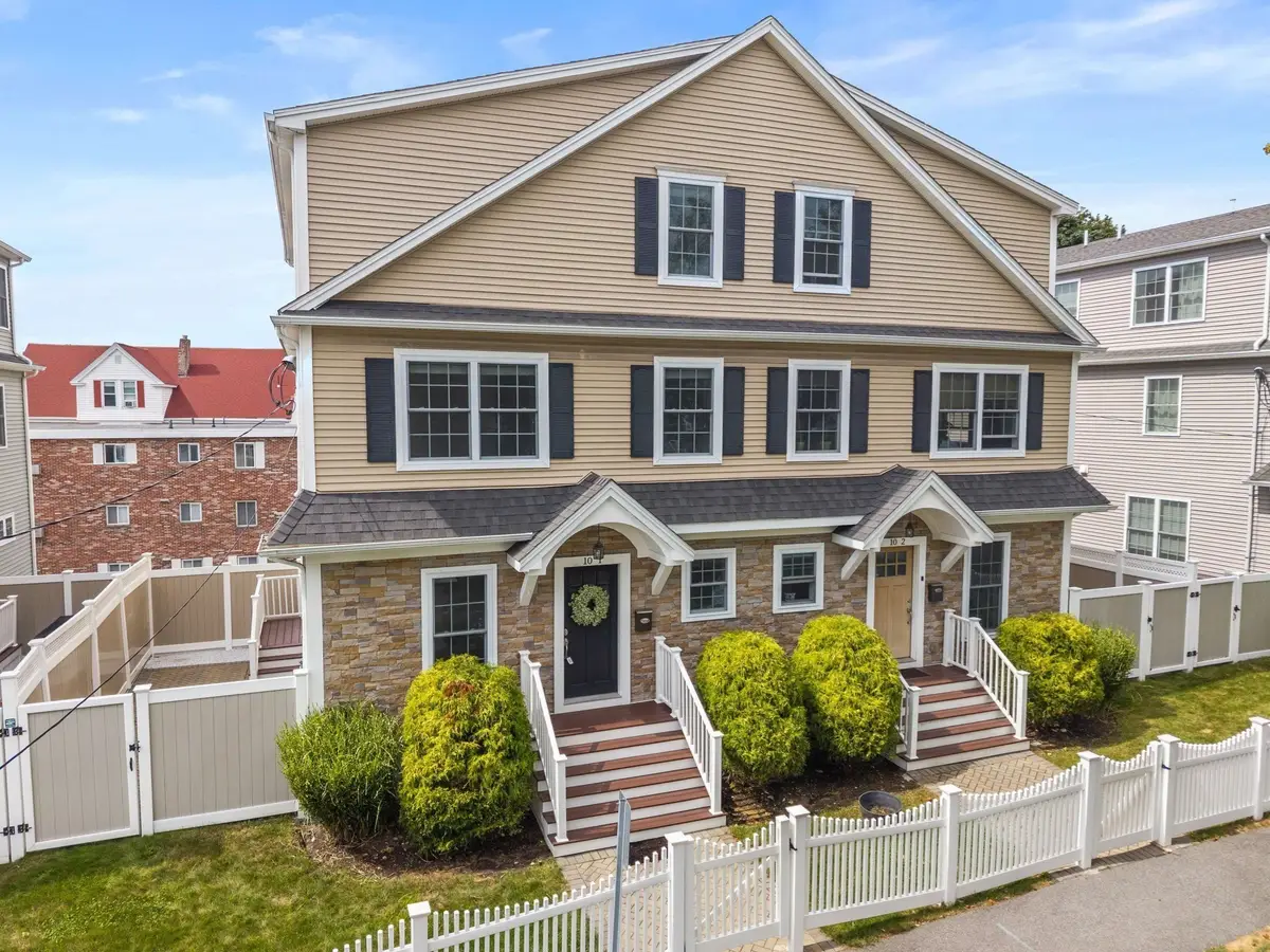 10 Gale St #1, Waltham, MA 02453 - #1